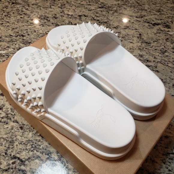 New Christian Louboutin White Leather Pool Sandals with White Spikes 41EU/8US - Picture 7 of 15